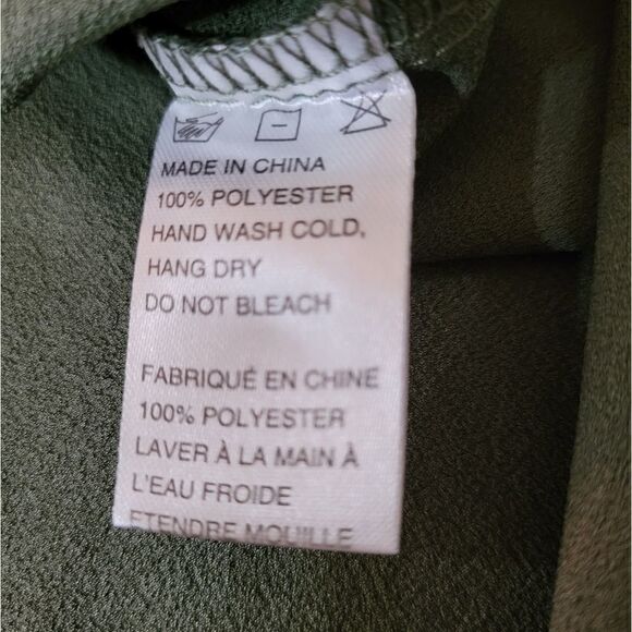 Paper Crane Keyhole Neckline Tank Blouse - Picture 9 of 9